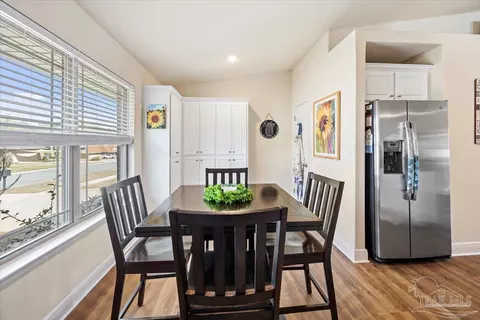 Dining - 6200 Nanterre Cv, Crestview, FL 32536 photo 4 of 4