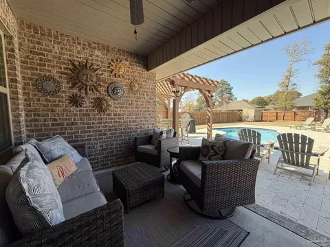 Exterior - 6200 Nanterre Cv, Crestview, FL 32536 photo 6 of 18