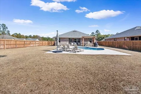 Exterior - 6200 Nanterre Cv, Crestview, FL 32536 photo 14 of 18