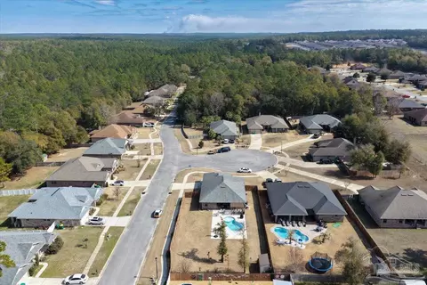 View/Area - 6200 Nanterre Cv, Crestview, FL 32536 photo 9 of 11