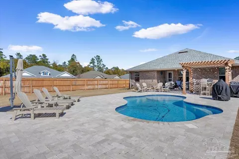 Exterior - 6200 Nanterre Cv, Crestview, FL 32536 photo 10 of 18