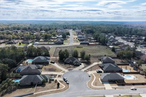 View/Area - 6200 Nanterre Cv, Crestview, FL 32536 photo 7 of 11