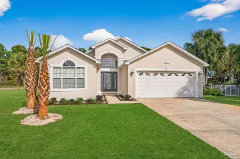 8964 Rachael Ct, Navarre, FL 32566