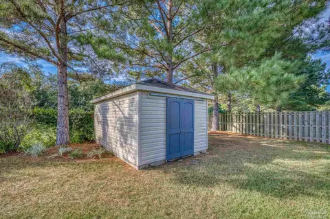 Exterior - 5764 Shady Glen Ct, Pace, FL 32571 photo 5 of 27
