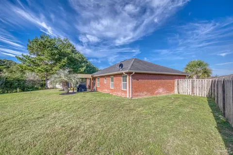 Exterior - 5764 Shady Glen Ct, Pace, FL 32571 photo 14 of 27