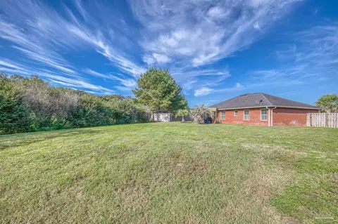 Exterior - 5764 Shady Glen Ct, Pace, FL 32571 photo 13 of 27