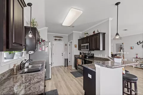 Kitchen - 5764 Shady Glen Ct, Pace, FL 32571 photo 3 of 4