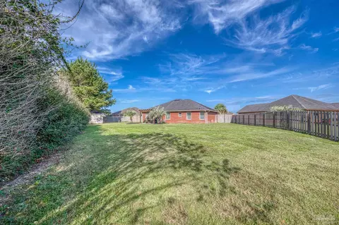 Exterior - 5764 Shady Glen Ct, Pace, FL 32571 photo 12 of 27