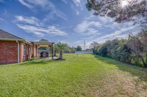 Exterior - 5764 Shady Glen Ct, Pace, FL 32571 photo 8 of 27