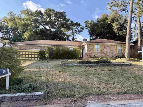 7604 Brook Forest Dr, Pensacola, FL 32514