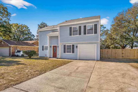 5877 Somerset Dr, Pensacola, FL 32526