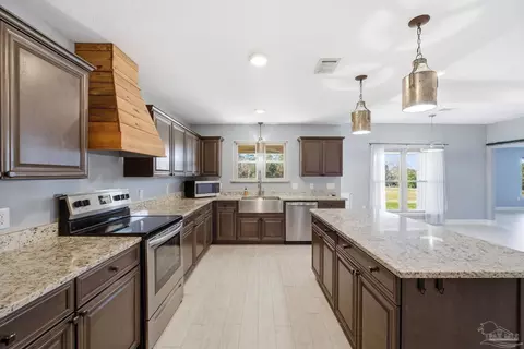Kitchen - 2033 Chavers Rd, Cantonment, FL 32533 photo 4 of 4