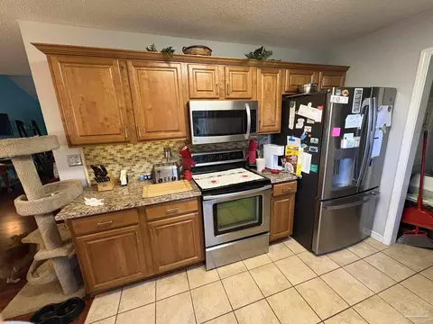 Kitchen - 1126 Farmer St, Crestview, FL 32539 photo 3 of 3