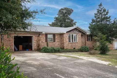 2031 Broyhill Ln, Pensacola, FL 32526