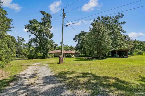 Exterior - 4850 Stanton Rd, Jay, FL 32565 photo 4 of 8