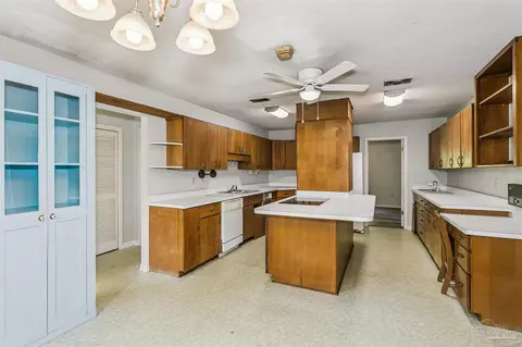 Kitchen - 4850 Stanton Rd, Jay, FL 32565 photo 1 of 4