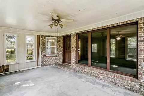 Exterior - 4850 Stanton Rd, Jay, FL 32565 photo 7 of 8