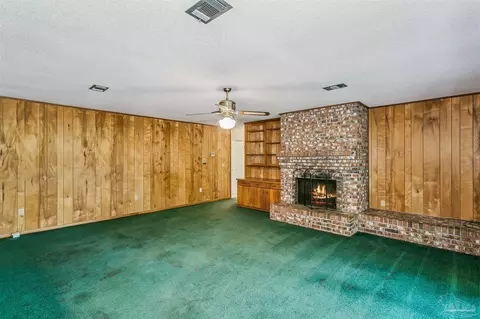 Living - 4850 Stanton Rd, Jay, FL 32565 photo 4 of 5