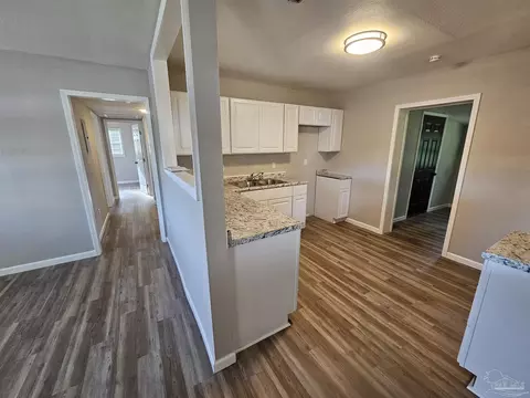 5357 Locklin Ave, Milton, FL 32570 photo 5
