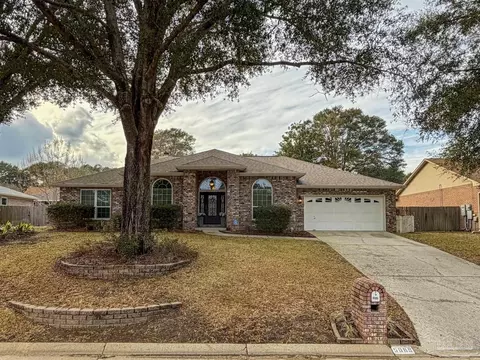 5089 Pine Hollow Dr, Pensacola, FL 32505