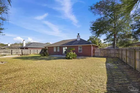 Exterior - 5271 Goshawk Dr, Milton, FL 32570 photo 9 of 9