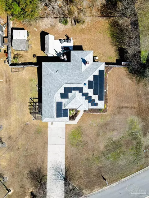 View/Area - 5565 Whispering Woods Dr, Pace, FL 32571 photo 6 of 7