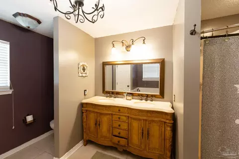 Bath - 5565 Whispering Woods Dr, Pace, FL 32571 photo 2 of 4