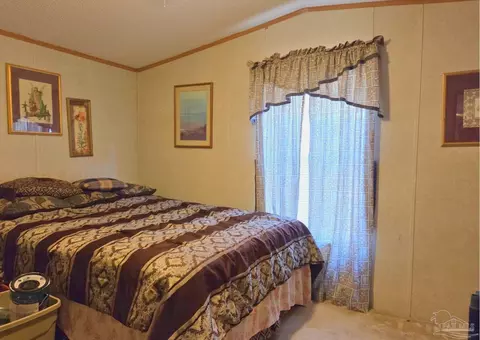 Bedroom - 4505 Edgewood Dr, Milton, FL 32583 photo 1 of 2