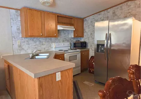 Kitchen - 4505 Edgewood Dr, Milton, FL 32583 photo 2 of 3