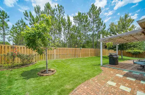 Exterior - 2544 Caldwell Cir, Pace, FL 32571 photo 7 of 8