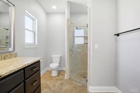 Bath - 5477 Madelines Way, Pace, FL 32571 photo 5 of 7