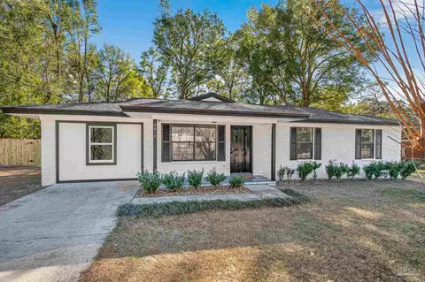 5617 Balsam St, Milton, FL 32583