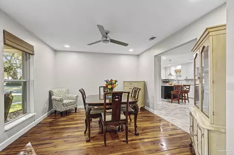 Dining - 4975 Jack Cobb Ln, Pace, FL 32571 photo 1 of 1