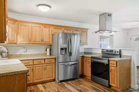 Kitchen - 4708 Dean Dr, Pace, FL 32571 photo 3 of 4