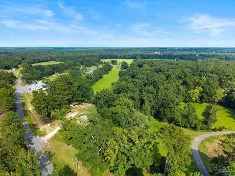 01 Rabun Rd, Bay Minette, AL 36507