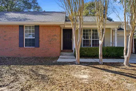 Exterior - 7301 Copter Ln, Milton, FL 32570 photo 4 of 8