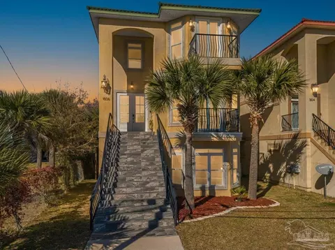 1806 Cypress St, Pensacola, FL 32502