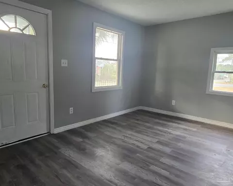 510 N G St, Pensacola, FL 32501