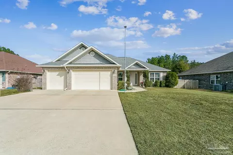 7992 Majestic Cypress Dr, Milton, FL 32583