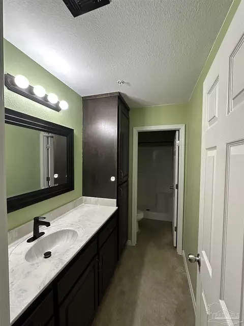 Bath - 95 Danielle Ln, Cantonment, FL 32533 photo 2 of 3