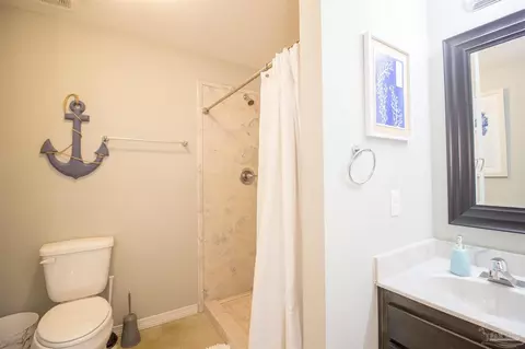 Bath - 95 Danielle Ln, Cantonment, FL 32533 photo 3 of 3