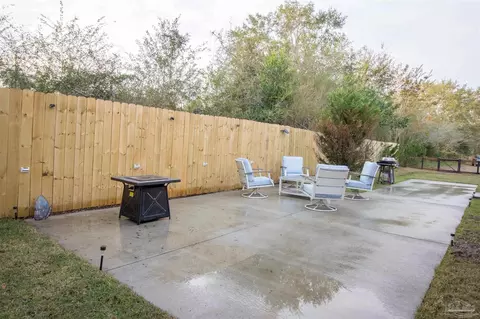 Exterior - 95 Danielle Ln, Cantonment, FL 32533 photo 4 of 7
