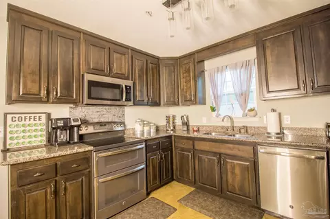 Kitchen - 95 Danielle Ln, Cantonment, FL 32533 photo 2 of 2