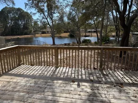 1031 Everglade Dr, Niceville, FL 32578