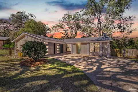 6056 W Shore Dr, Pensacola, FL 32526