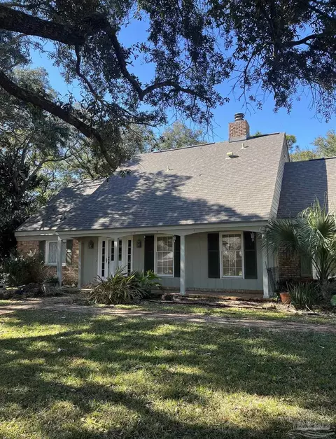 5282 Pale Moon Dr, Pensacola, FL 32507