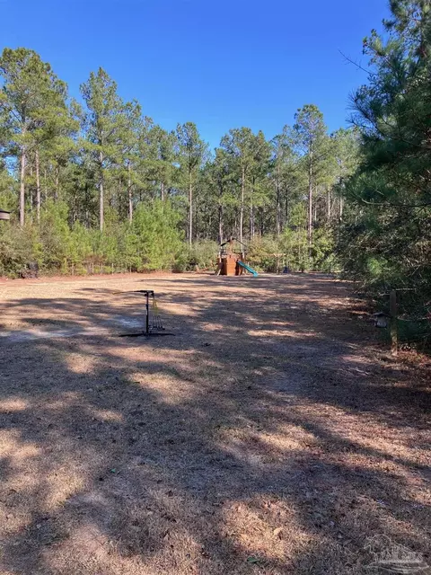 2462 Ten Mile Rd, Pace, FL 32571 photo 9