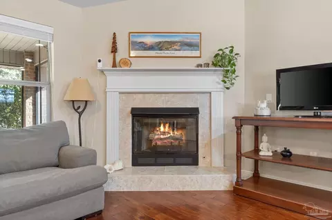 Living - 5221 English Oak Dr, Pace, FL 32571 photo 2 of 2