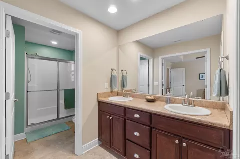 Bath - 5221 English Oak Dr, Pace, FL 32571 photo 3 of 4