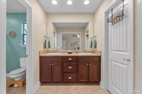 Bath - 5221 English Oak Dr, Pace, FL 32571 photo 2 of 4